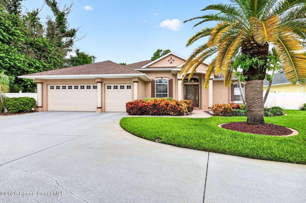 2622 Canary Isles Drive, Melbourne, FL 32901