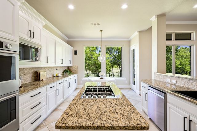 1888 Prairie Creek Trail, Frisco, TX 75033