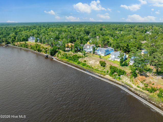 952 Jenoa Loop, Castle Hayne, NC 28429