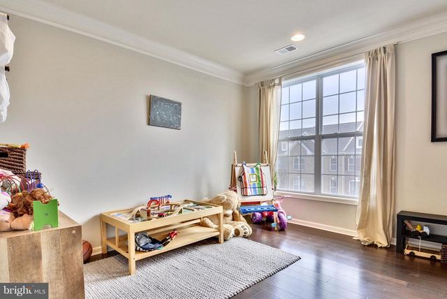 23487 LOGANS RIDGE TER, Ashburn, VA 20148