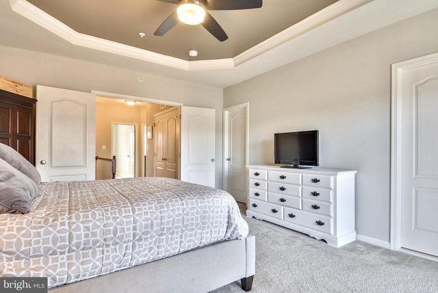 23487 LOGANS RIDGE TER, Ashburn, VA 20148