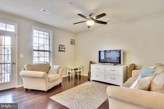23487 LOGANS RIDGE TER, Ashburn, VA 20148