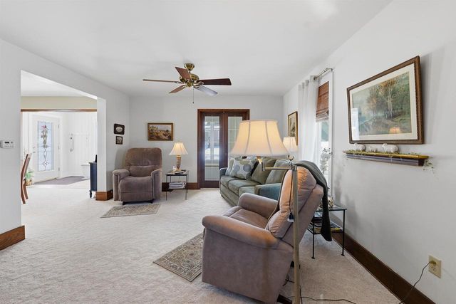 407 W Cherry Street, Fox Lake, WI 53933