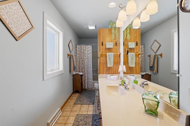 407 W Cherry Street, Fox Lake, WI 53933