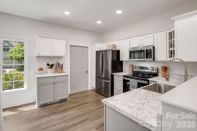 29 Little Cedar Court, Asheville, NC 28805