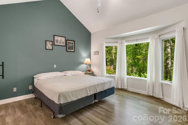29 Little Cedar Court, Asheville, NC 28805