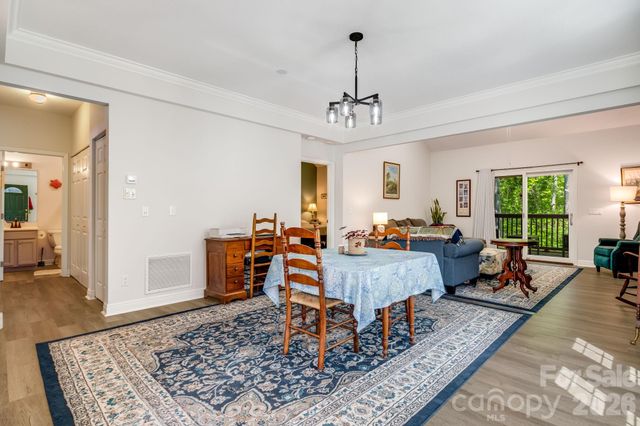 29 Little Cedar Court, Asheville, NC 28805