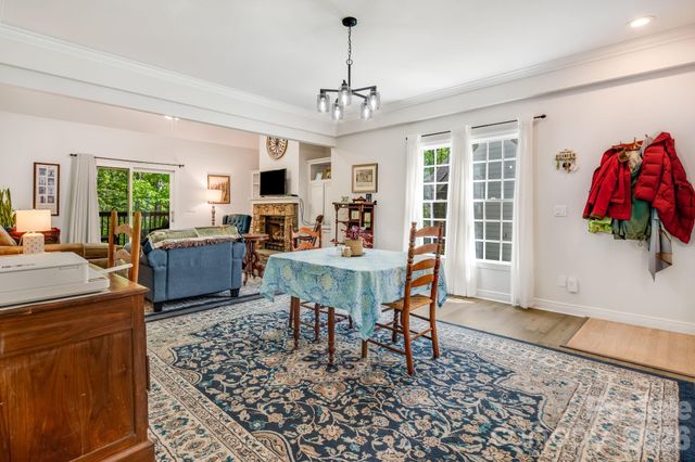 29 Little Cedar Court, Asheville, NC 28805