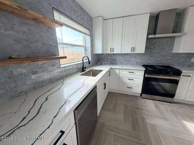 233 NE 1st Street S, Satellite Beach, FL 32937