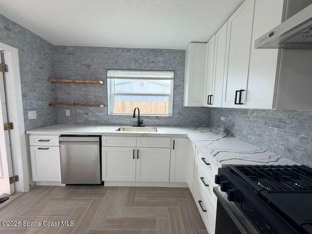 233 NE 1st Street S, Satellite Beach, FL 32937