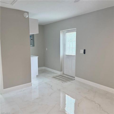 5142 19th CT SW, Naples, FL 34116