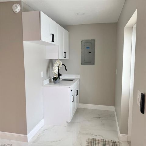 5142 19th CT SW, Naples, FL 34116