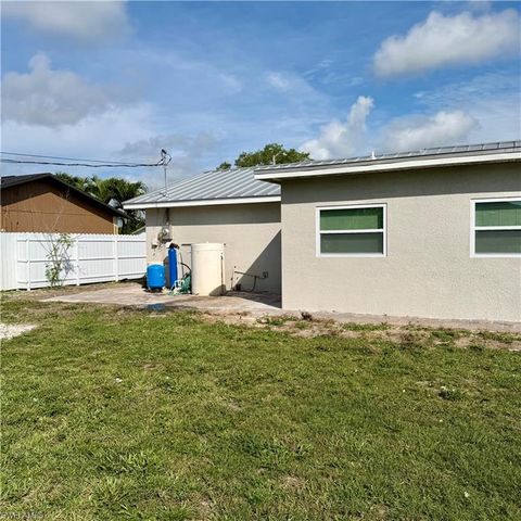 5142 19th CT SW, Naples, FL 34116