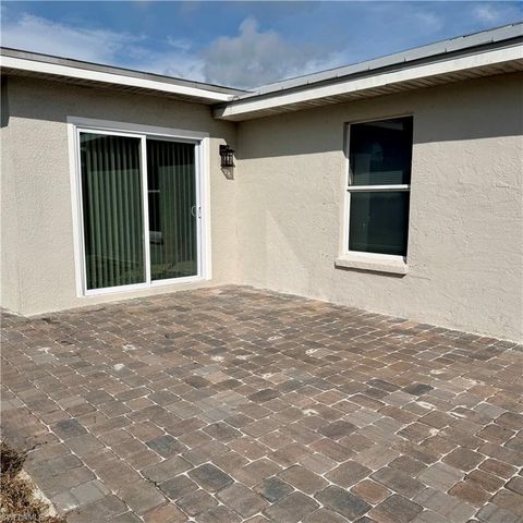 5142 19th CT SW, Naples, FL 34116