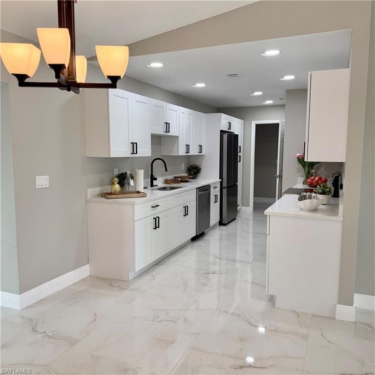 5142 19th CT SW, Naples, FL 34116