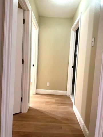 6608 Sherwood Drive, Houston, TX 77021