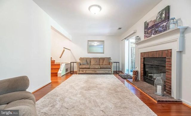 44054 GALA CIR, Ashburn, VA 20147