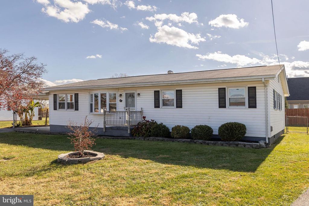 126 PLAINFIELD DR, Winchester, VA 22602