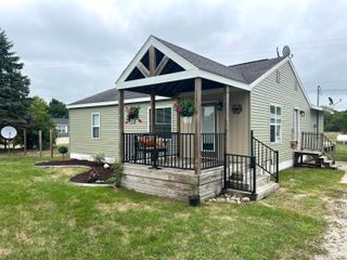 516 S Moorland Road, Ravenna, MI 49451