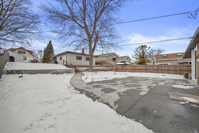 3323 S 91st STREET, Milwaukee, WI 53227