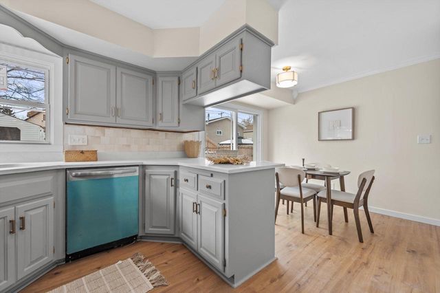 3323 S 91st STREET, Milwaukee, WI 53227