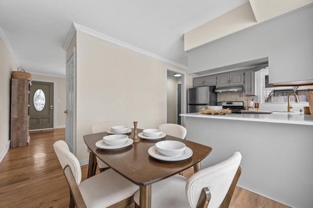 3323 S 91st STREET, Milwaukee, WI 53227