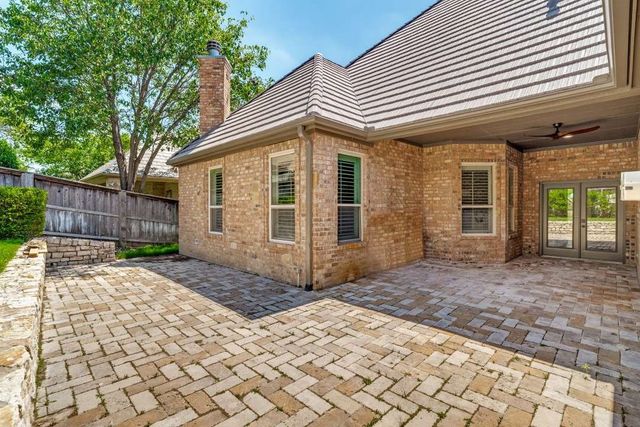 6705 Medinah Drive, Fort Worth, TX 76132