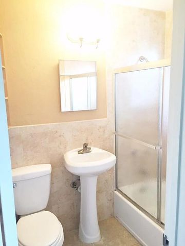 2713 NE 33RD Avenue 1-2, Fort Lauderdale, FL 33308
