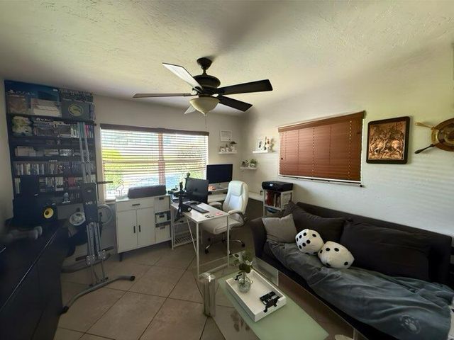 2713 NE 33RD Avenue 1-2, Fort Lauderdale, FL 33308