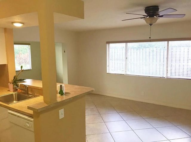 2713 NE 33RD Avenue 1-2, Fort Lauderdale, FL 33308