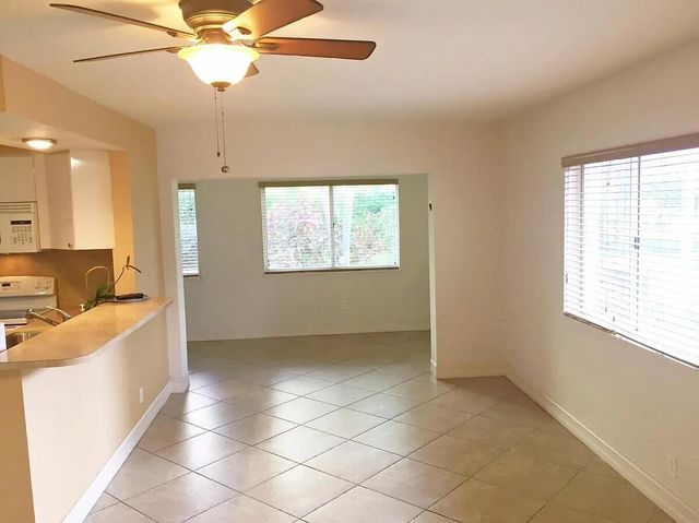 2713 NE 33RD Avenue 1-2, Fort Lauderdale, FL 33308