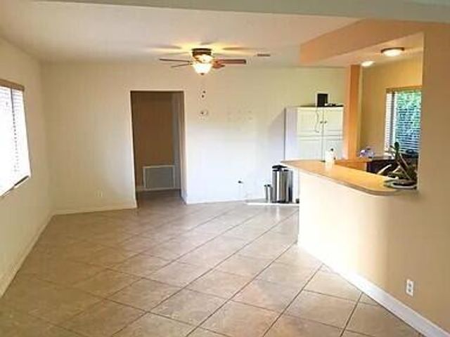 2713 NE 33RD Avenue 1-2, Fort Lauderdale, FL 33308