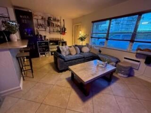 2713 NE 33RD Avenue 1-2, Fort Lauderdale, FL 33308