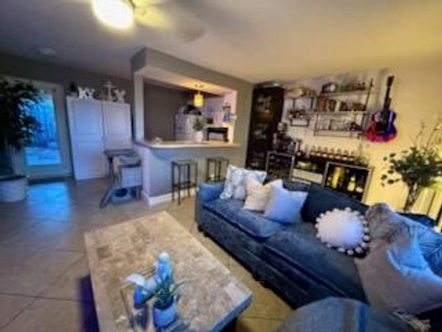 2713 NE 33RD Avenue 1-2, Fort Lauderdale, FL 33308
