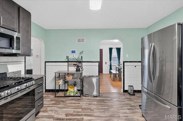 6604 Hazen Avenue, St Louis, MO 63121