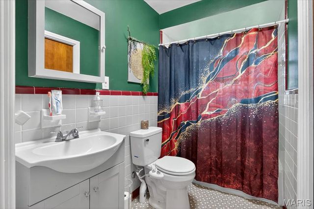 6604 Hazen Avenue, St Louis, MO 63121