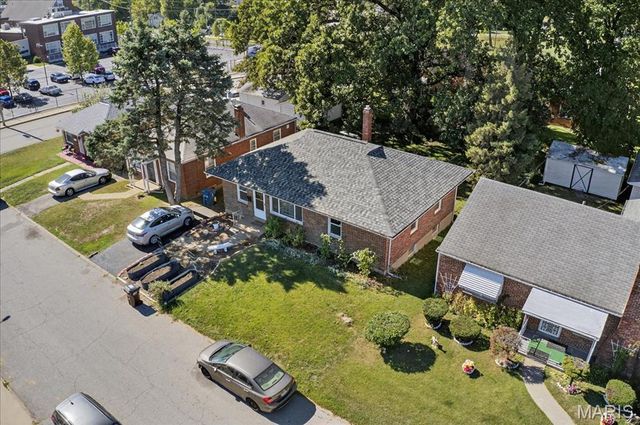 6604 Hazen Avenue, St Louis, MO 63121