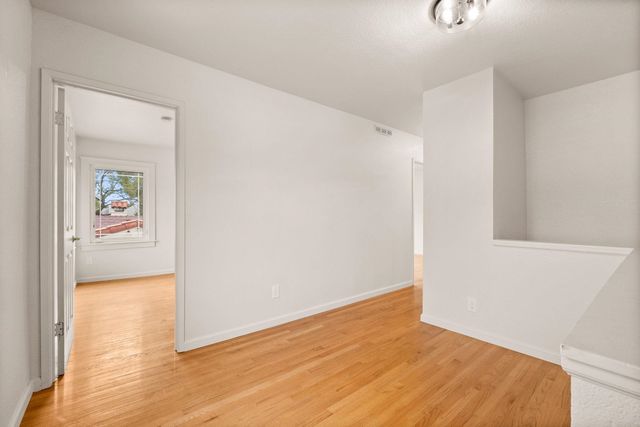 6021 Monadnock Way, Oakland, CA 94605