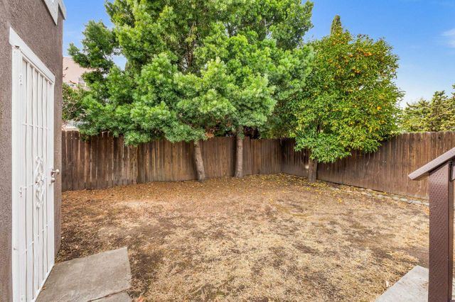 6021 Monadnock Way, Oakland, CA 94605