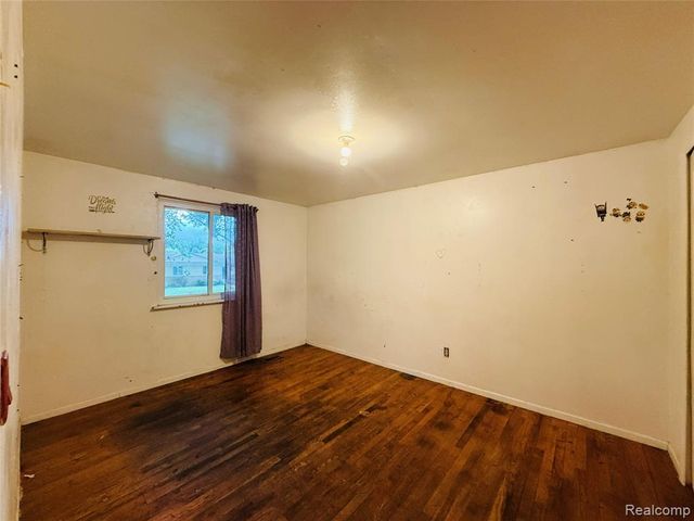 1501 Barchester Street, Westland, MI 48186