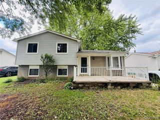 1501 Barchester Street, Westland, MI 48186