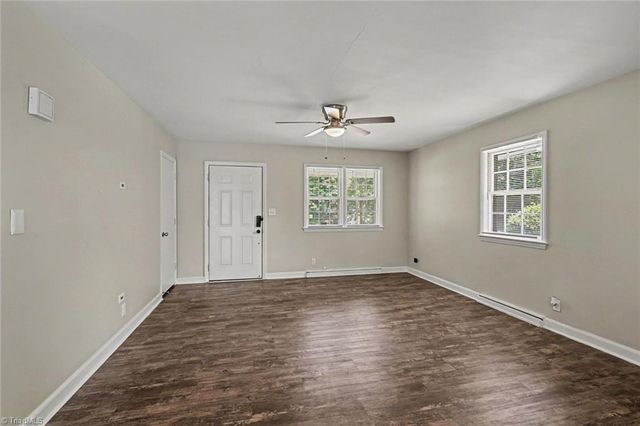 3432 Kinnamon Road, Winston-salem, NC 27104