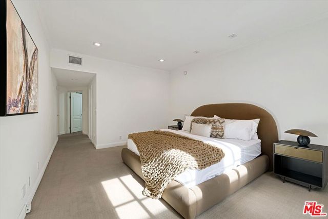 120 N Swall Drive 306, Los Angeles, CA 90048