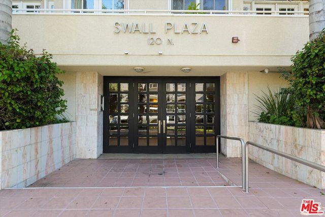 120 N Swall Drive 306, Los Angeles, CA 90048