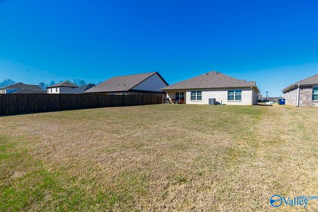 176 Beaver Brook Place, Toney, AL 35773