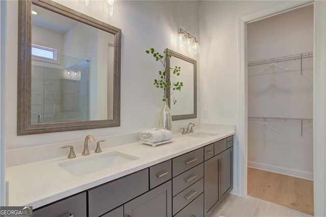 229 Scottsdale Drive, Marietta, GA 30064