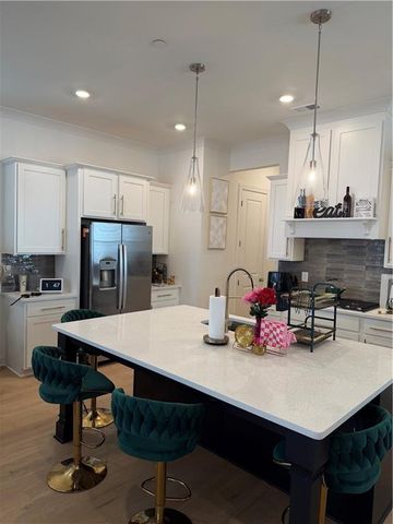 229 Scottsdale Drive, Marietta, GA 30064