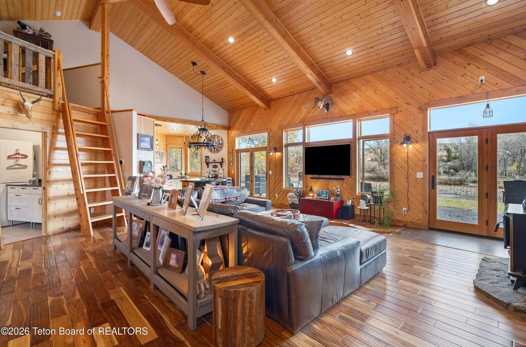 26 WALKABOUT CREEK Lane, Dubois, WY 82513 photo 15
