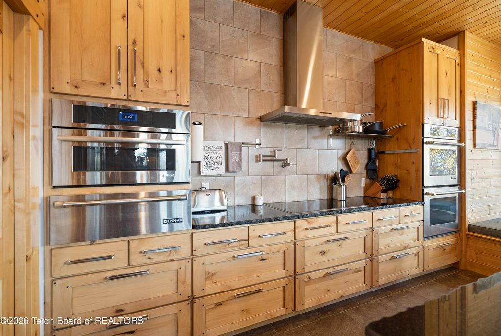 26 WALKABOUT CREEK Lane, Dubois, WY 82513 photo 23