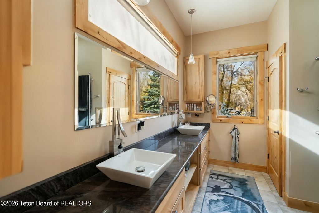 26 WALKABOUT CREEK Lane, Dubois, WY 82513 photo 38
